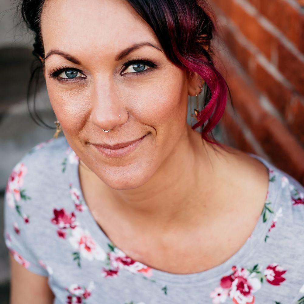 Meet your Posher, Alicia